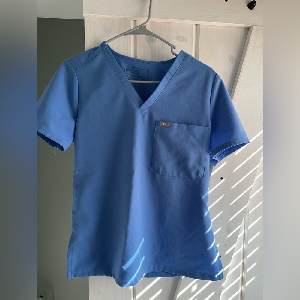 Figs scrub top ceil blue, small